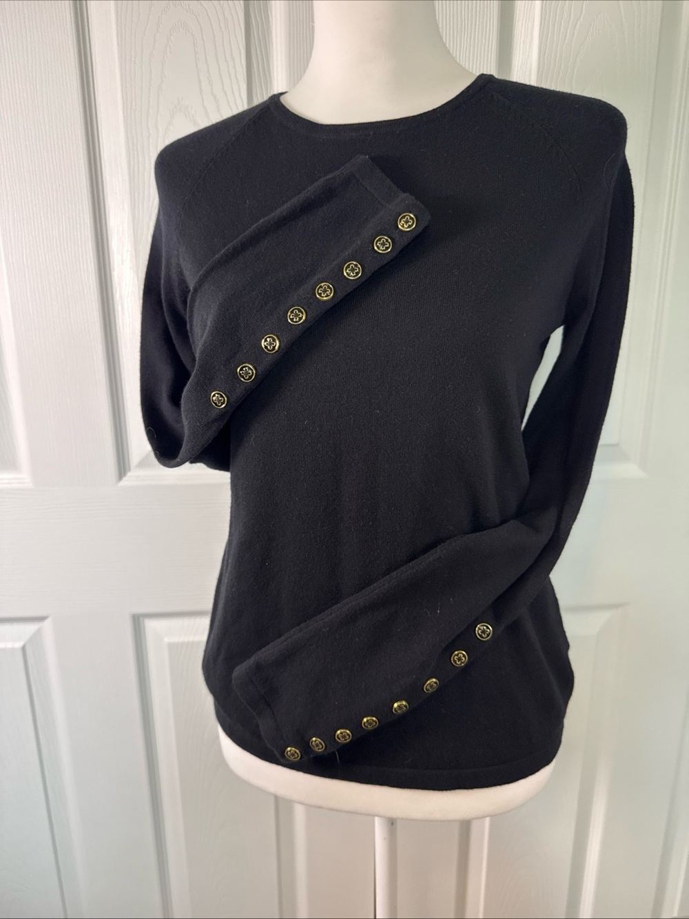 J. McLaughlin Black Sweater
XS Gold Clover Sleeve Buttons
Preppy Classic